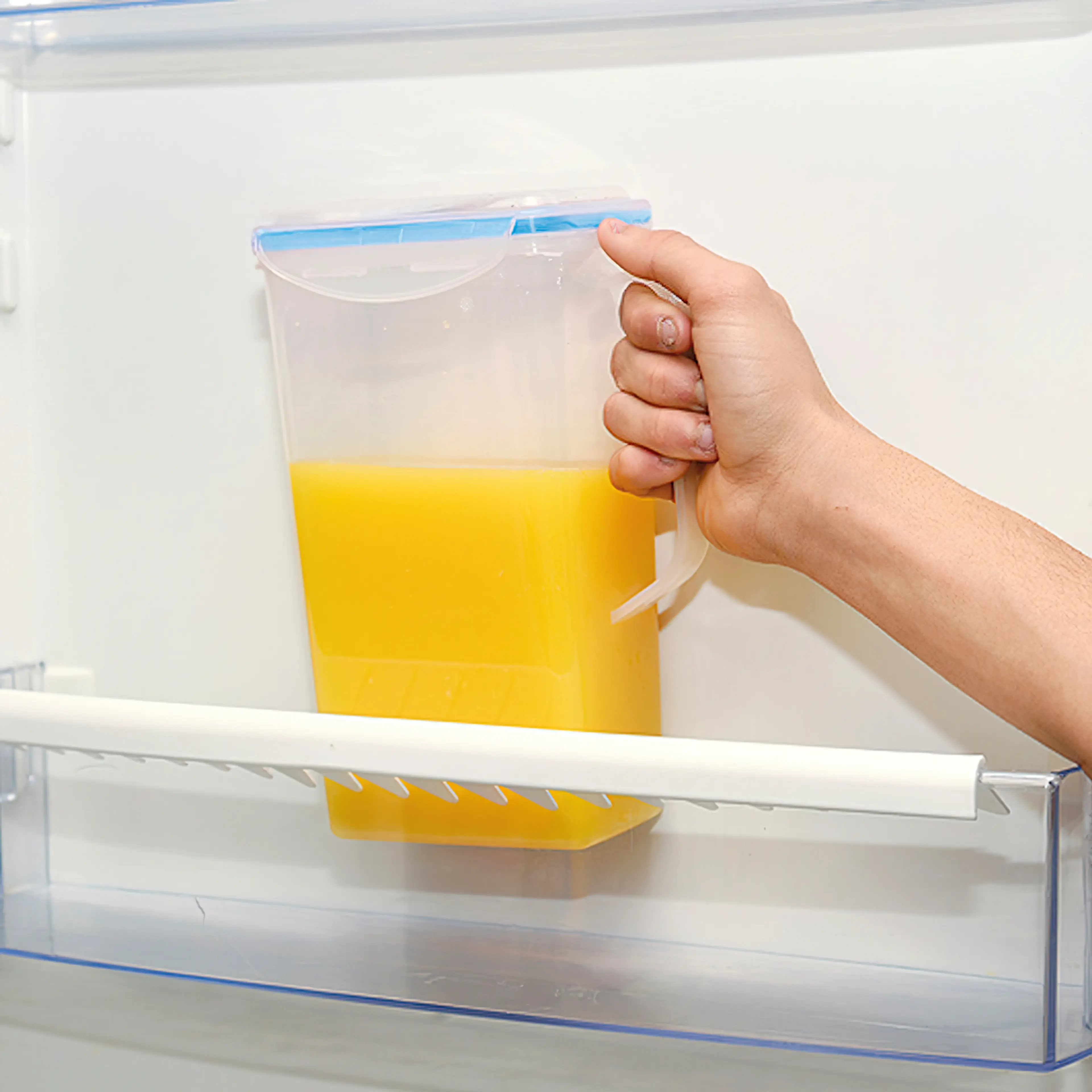 JARRA PLASTICO CUADRADA 1.500 ML. 2