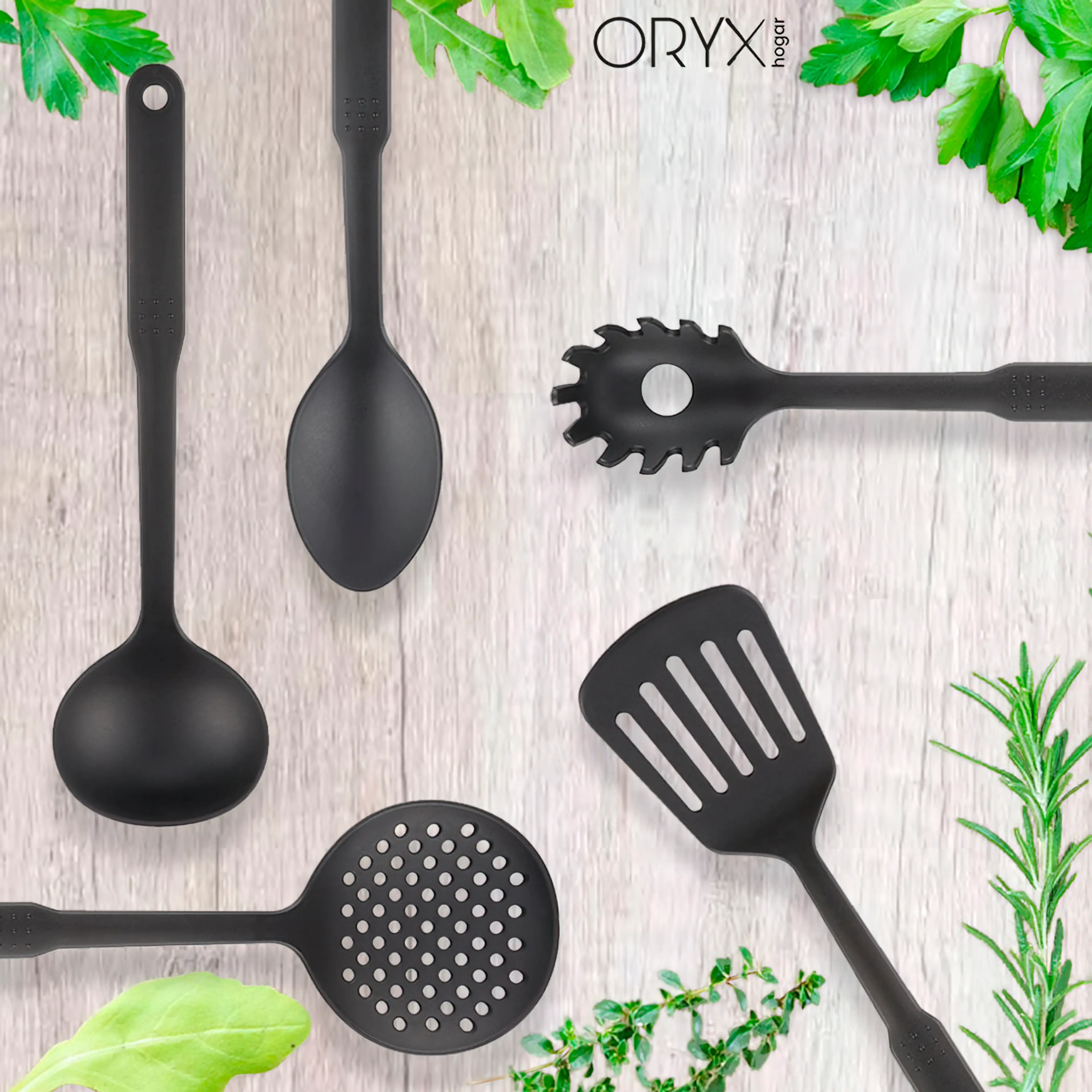 ESPATULA RASERA COCINA NYLON BASIC 